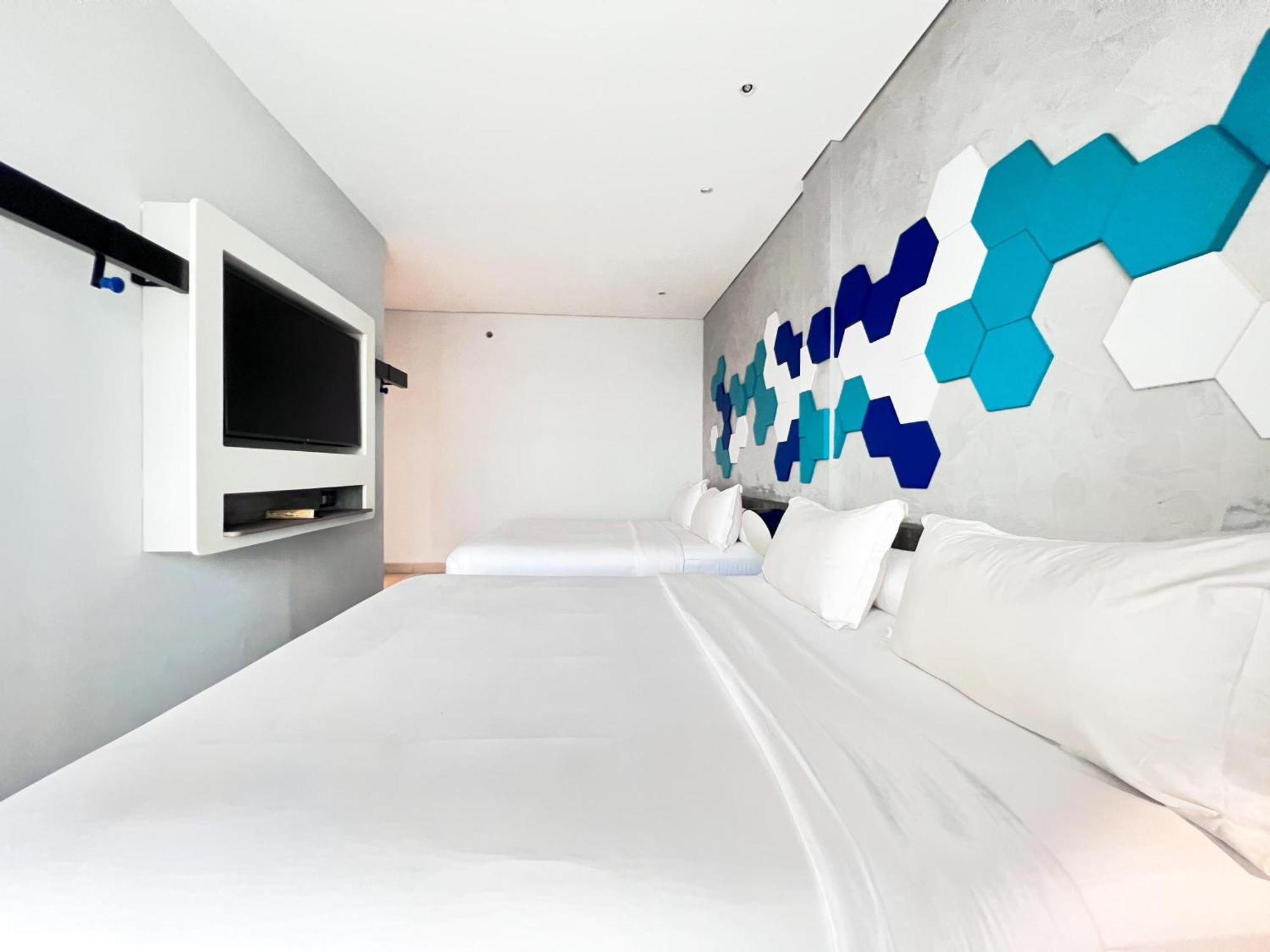 Ibis Styles Batam Nagoya Hotel Exterior foto