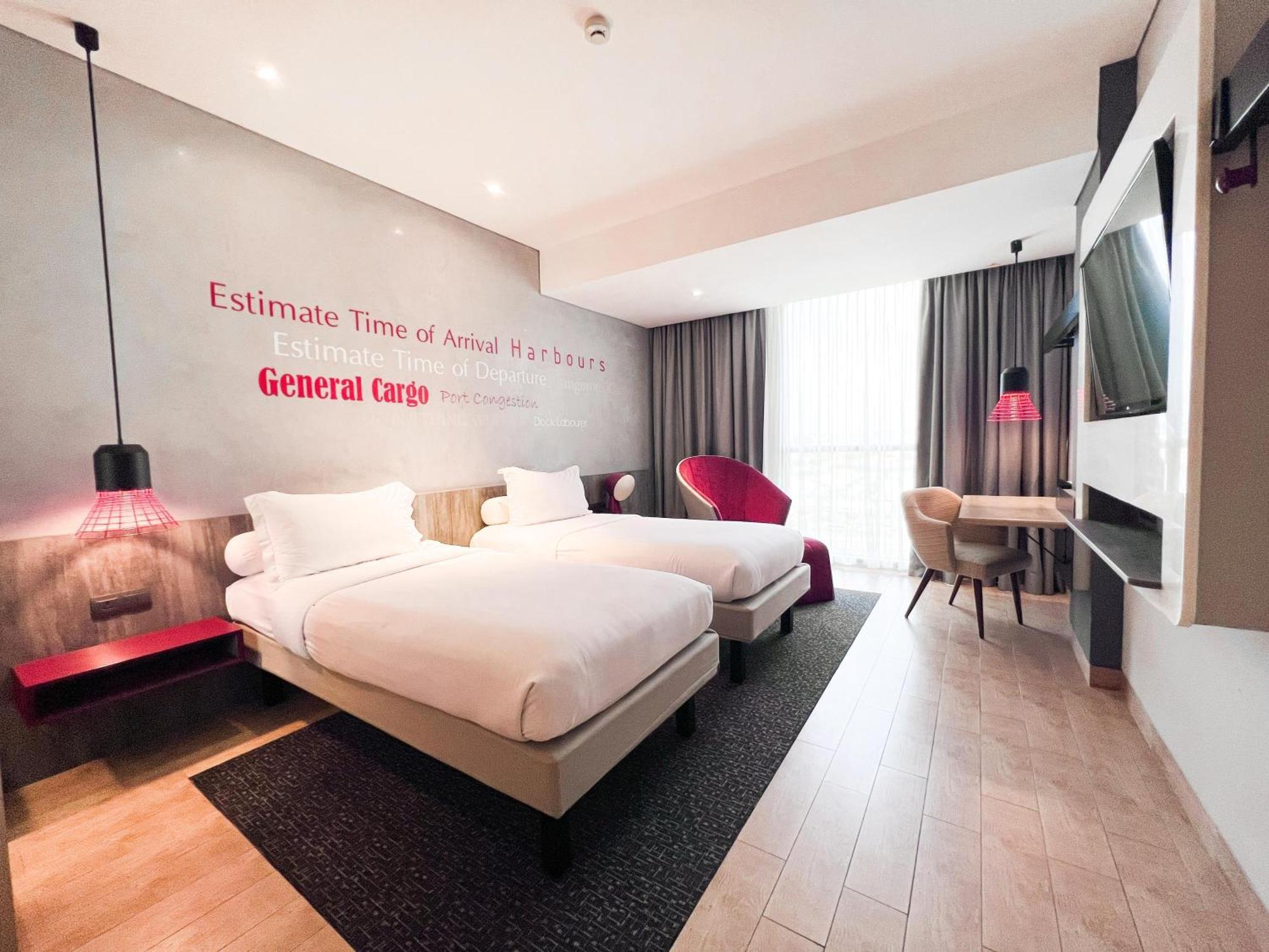 Ibis Styles Batam Nagoya Hotel Exterior foto