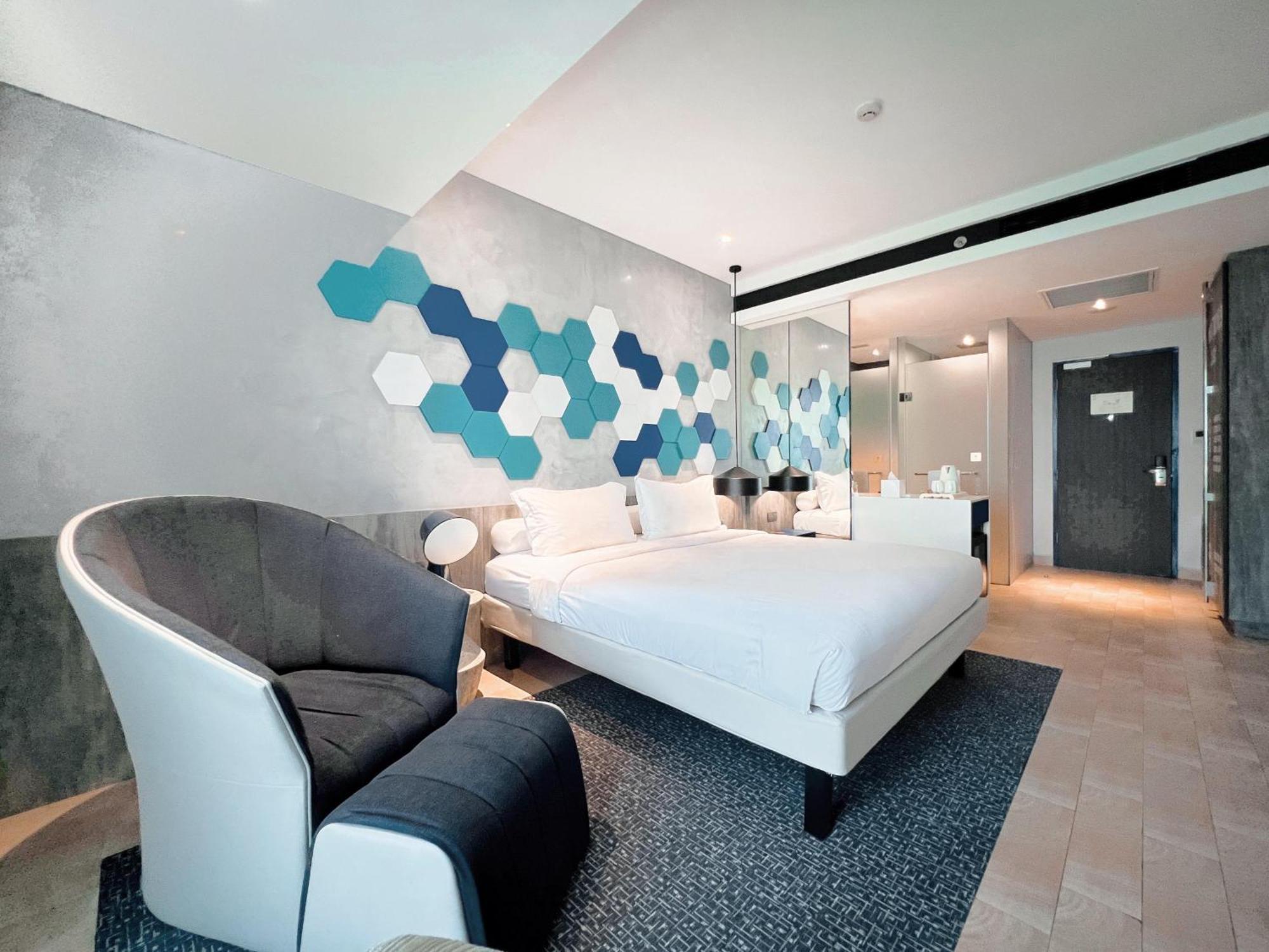 Ibis Styles Batam Nagoya Hotel Exterior foto