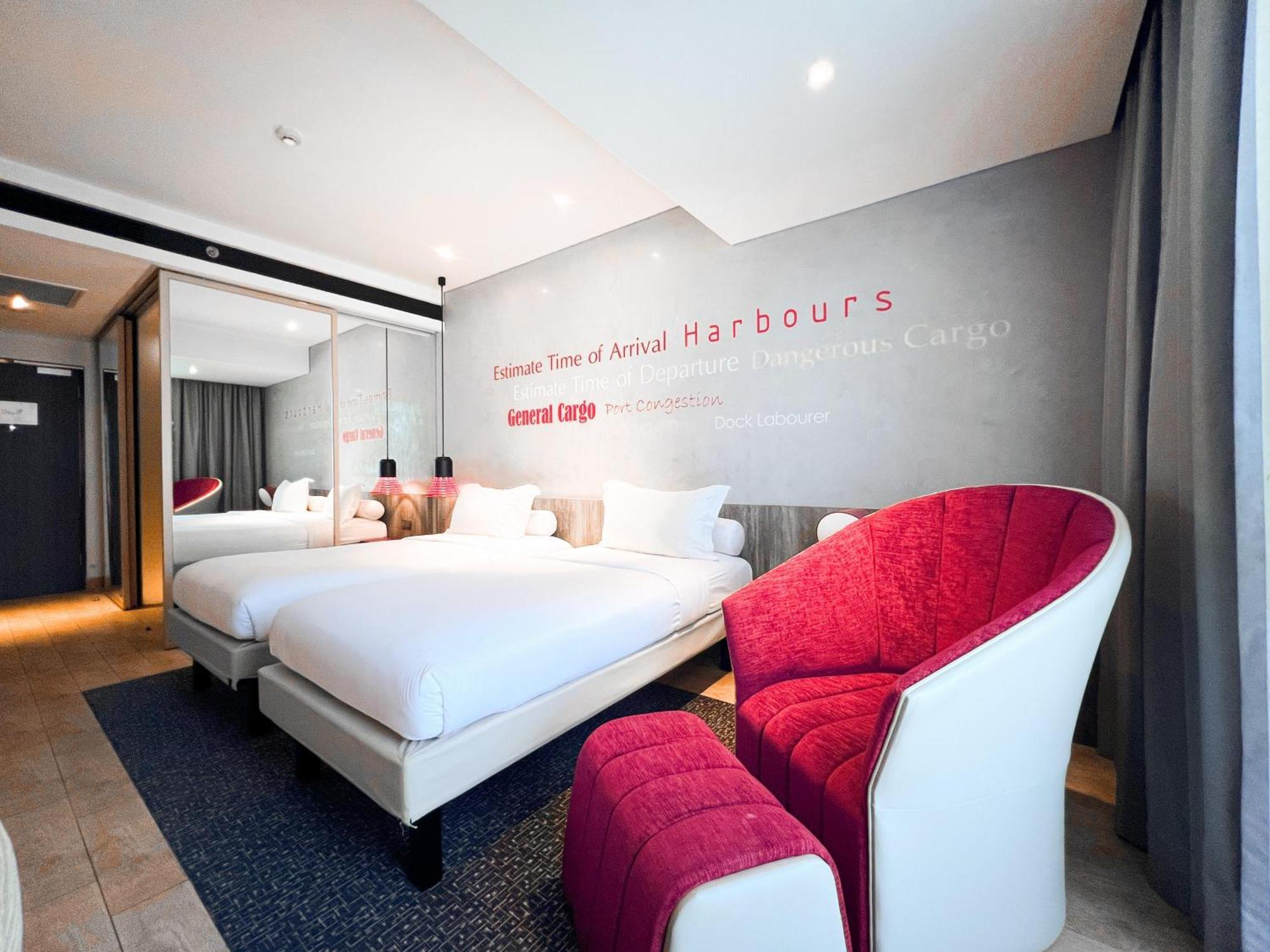 Ibis Styles Batam Nagoya Hotel Exterior foto