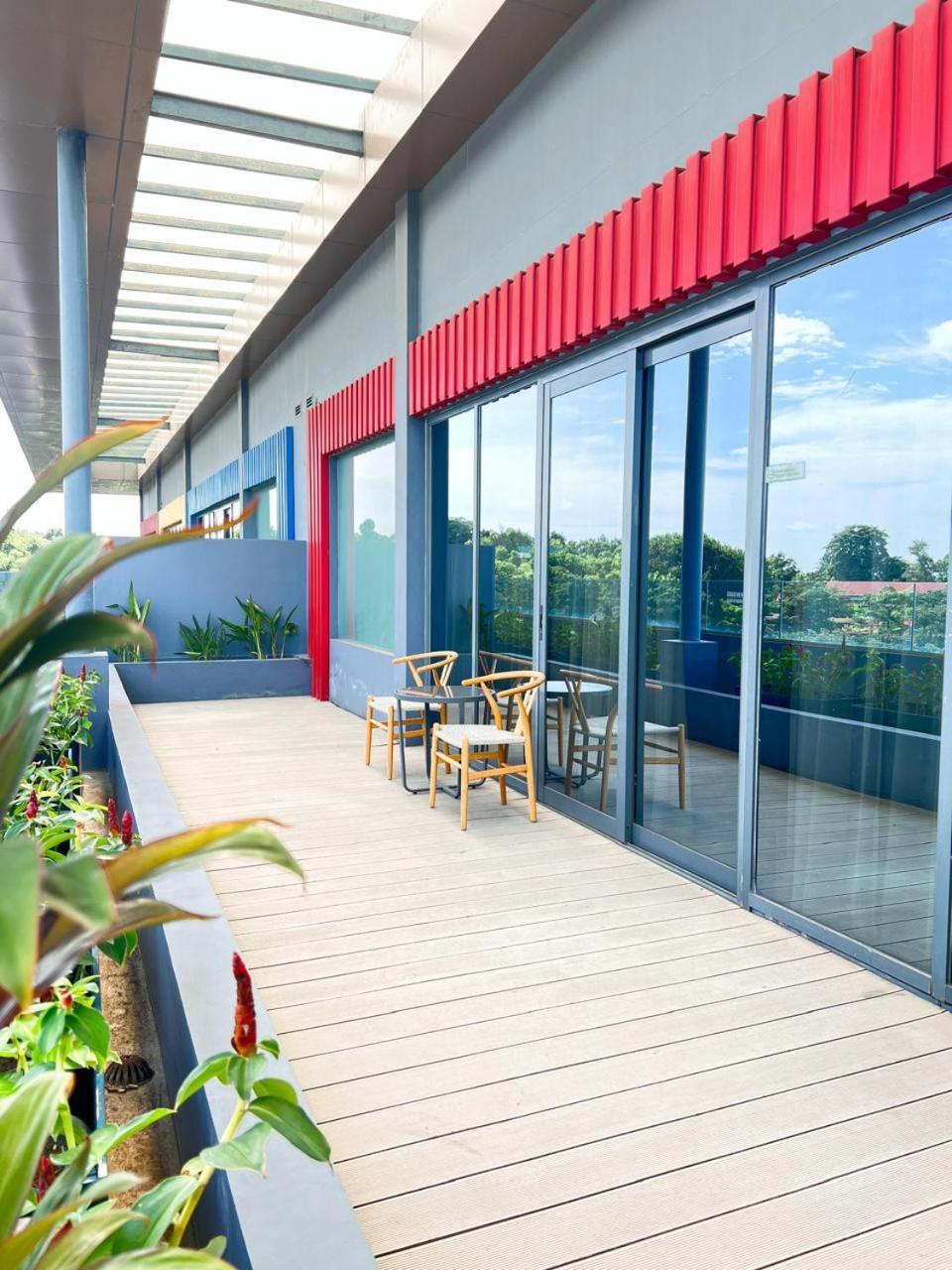 Ibis Styles Batam Nagoya Hotel Exterior foto